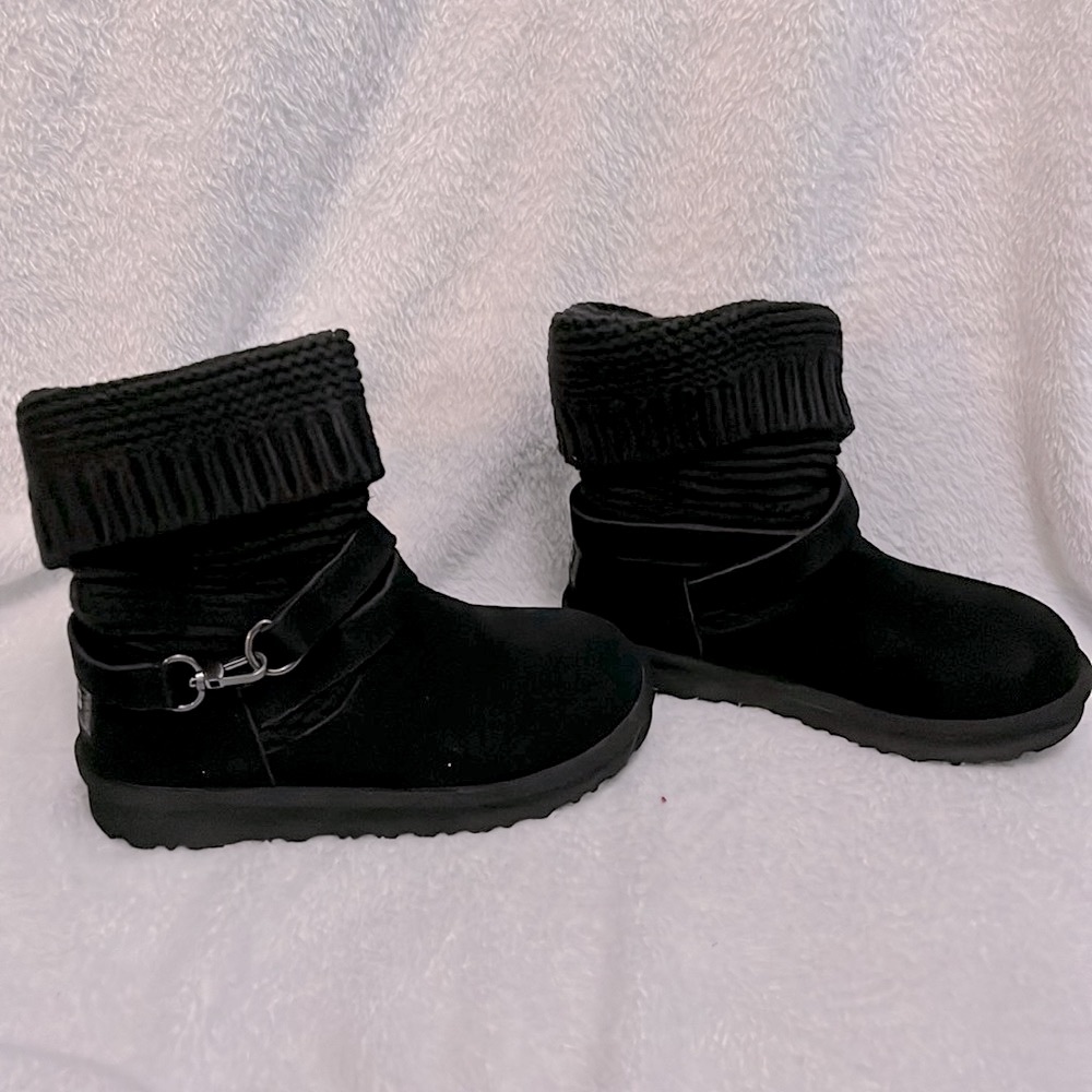 UGG boots size 5